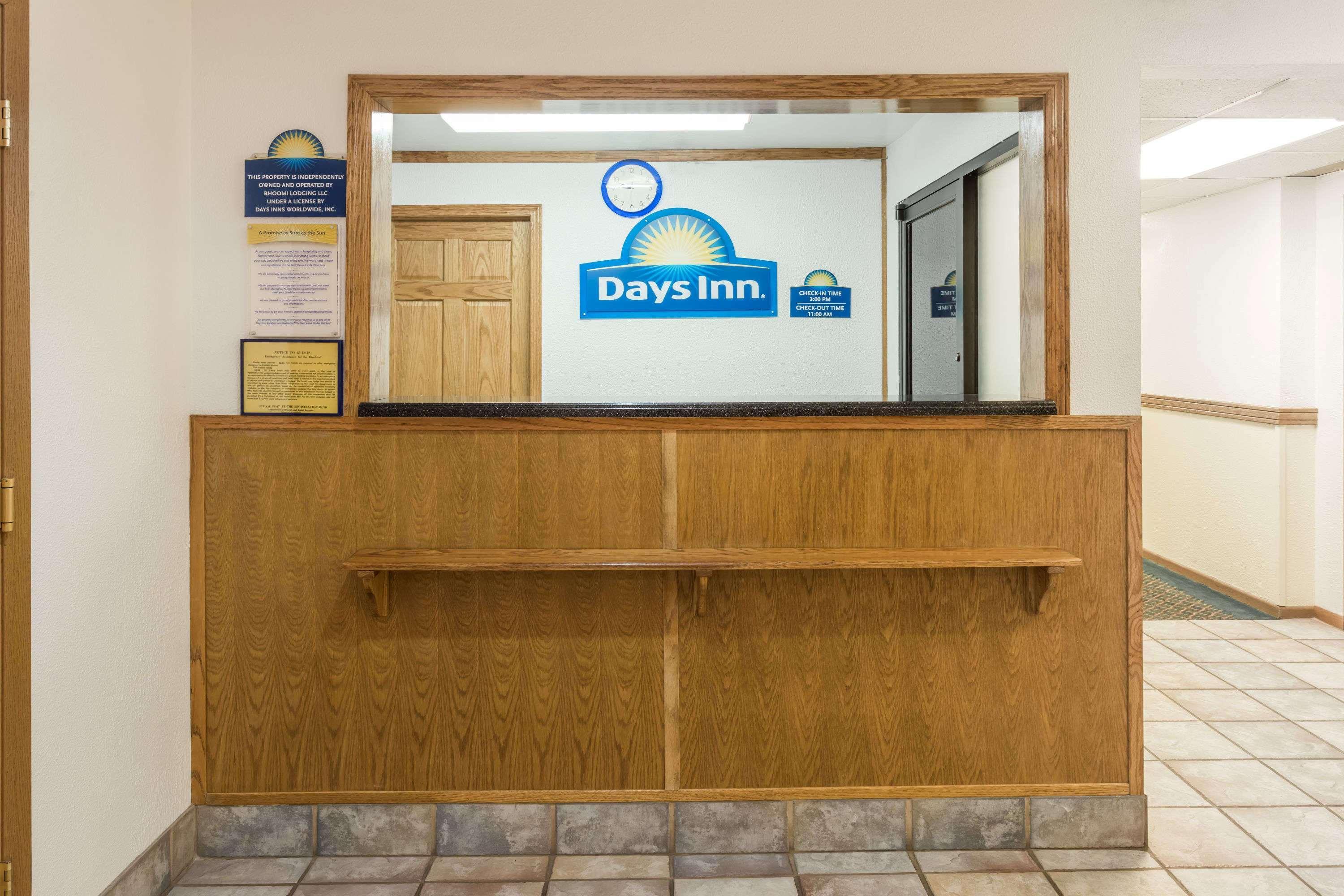 Days Inn By Wyndham Stoughton Wi. Zewnętrze zdjęcie