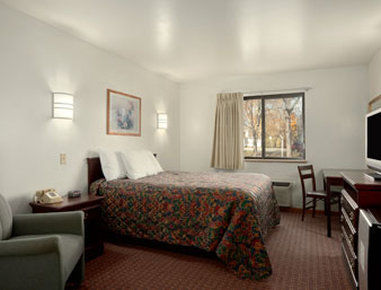 Days Inn By Wyndham Stoughton Wi. Zewnętrze zdjęcie